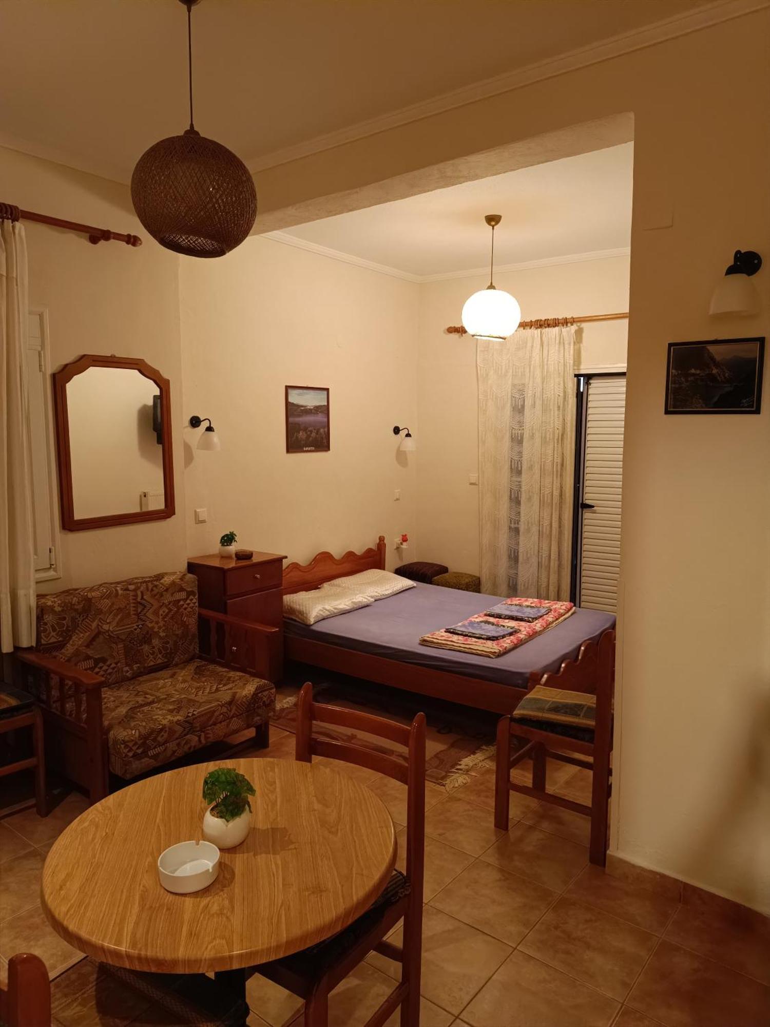 Πανδοχείο Λίμνης Πλαστήρα Hotel Kastanéa Eksteriør billede