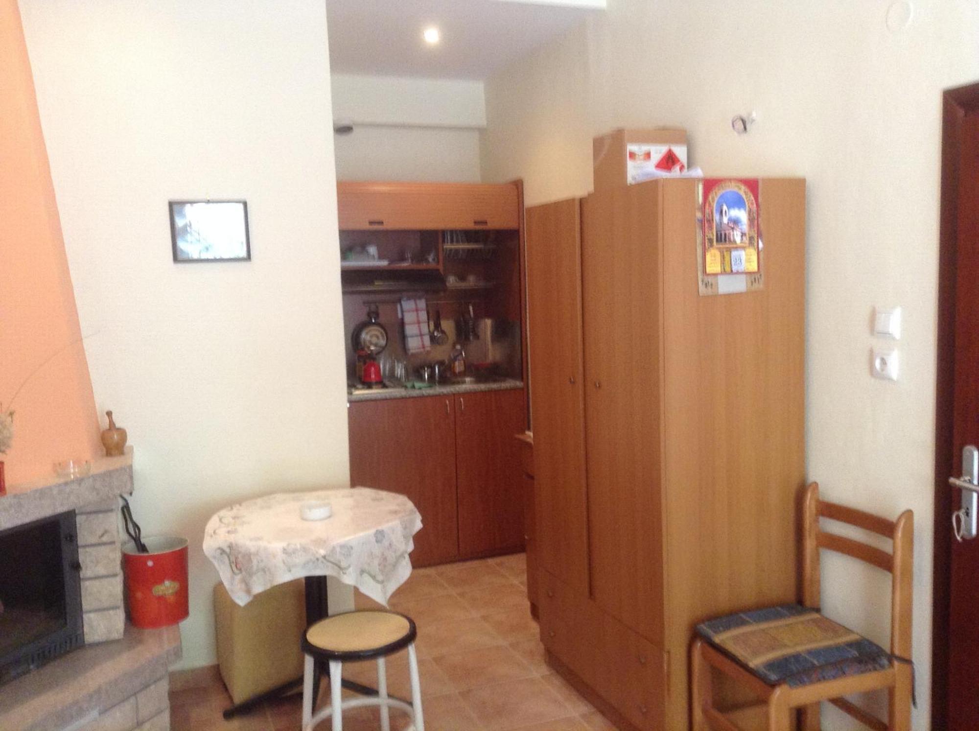 Πανδοχείο Λίμνης Πλαστήρα Hotel Kastanéa Eksteriør billede
